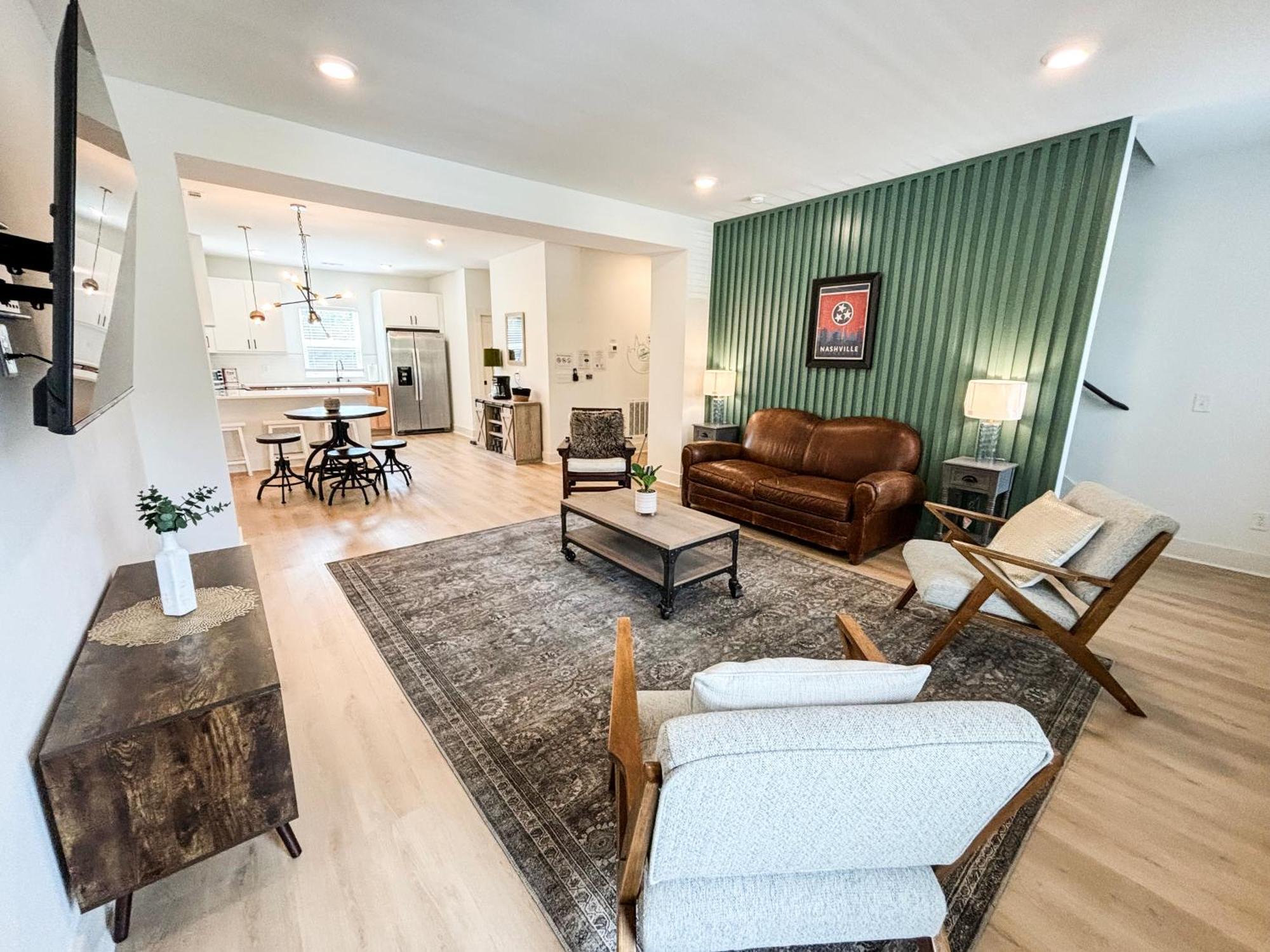 Holiday home Closetobroadwayairportoprymillsgameroom14 *